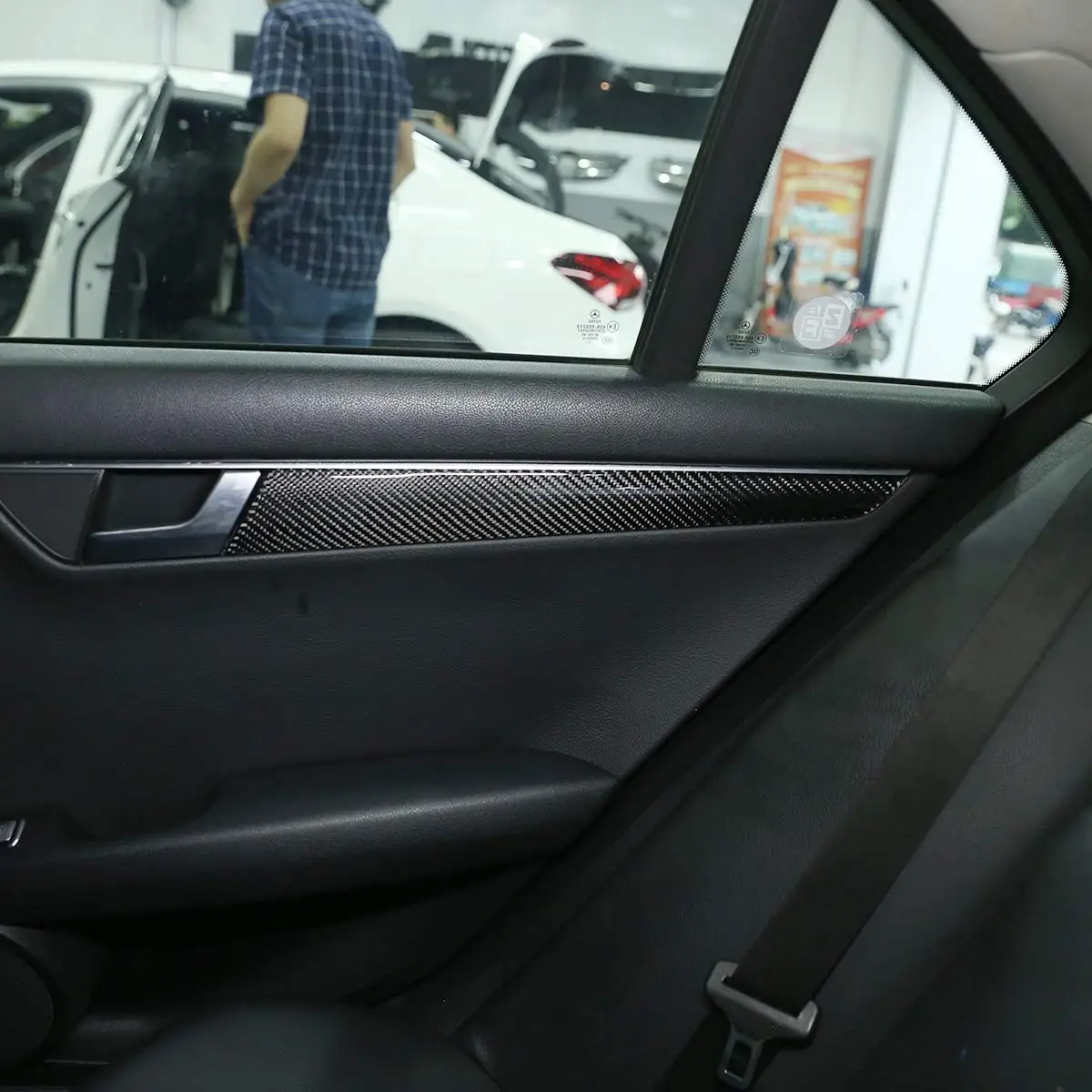 

Мягкая декоративная панель из углеродного волокна для внутренней двери, отделка для Mercedes Benz C Class W204 2007-2013