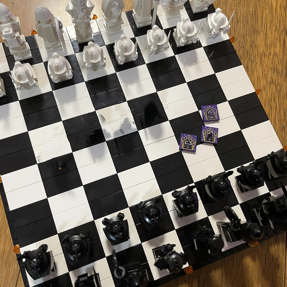 Оригинальная кукла из фильма волшебник 76392 Международный шахматный конструктор