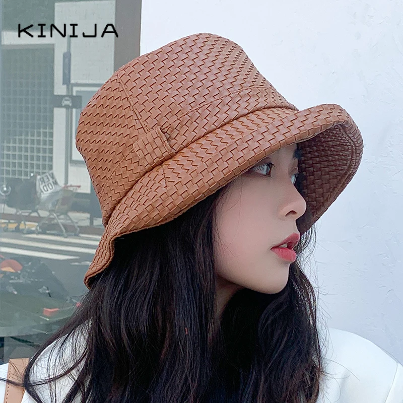 Панама женская из экокожи модная с защитой от солнца дизайнерская шапка для