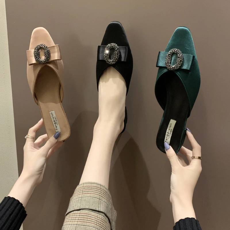 

Women's slippers 2020 New Fashion pointed solid color soft skin-friendly Low heel non-slip light wild half slip sandals U30-40