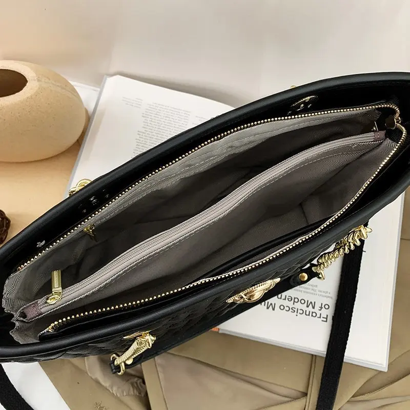 

Fashion Luxury Brand Tote Bag New High Quality Patent Leather Women's Designer Handbag Lingge Chain Shoulder Messenger Bag