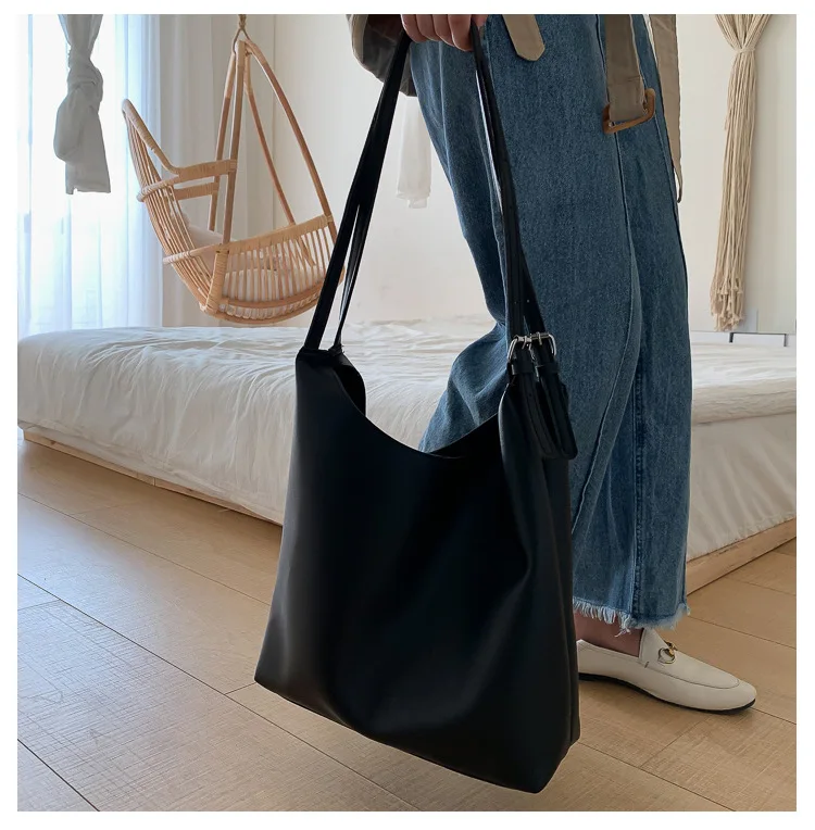 Autumn and winter HongKong style retro forest simple bucket bag Ins fashion large capacity student broadband single shoulder | Багаж и