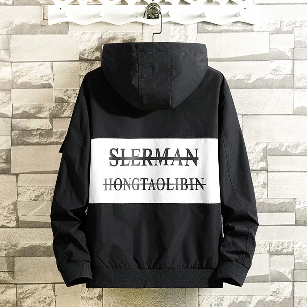 Черная ветровка с пряжкой и лентами карманами капюшоном в стиле хип-хоп на молнии