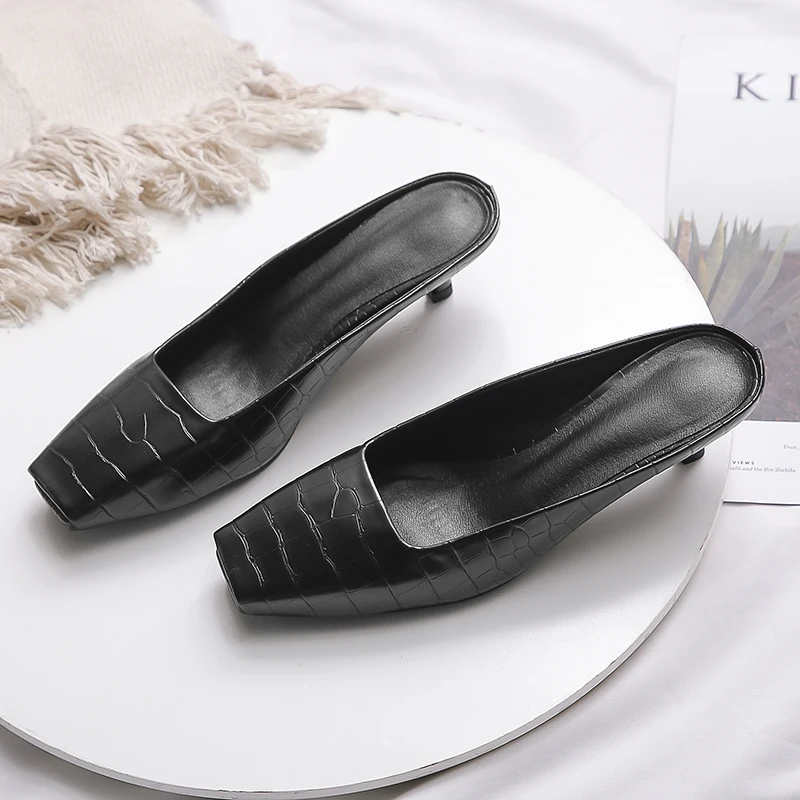 Женские крокодиловые туфли сандалии на низком каблуке квадратный носок тиснение
