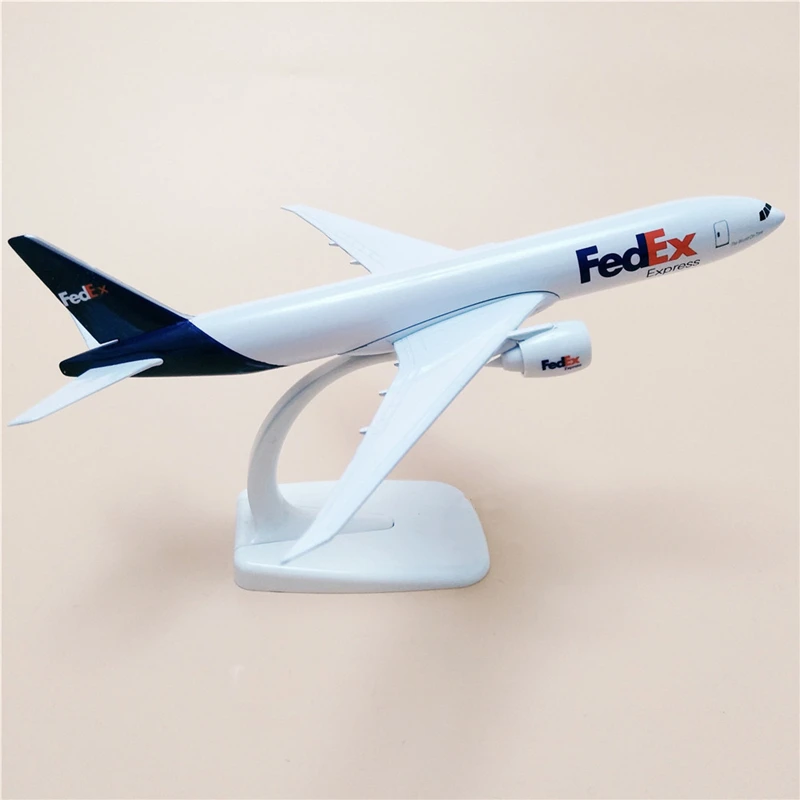 20cm FedEx Cargo Logistics Boeing B777 Aircraft Model Decoration Souvenir Airplane Diecast Toy for Kids Gifts Collection |