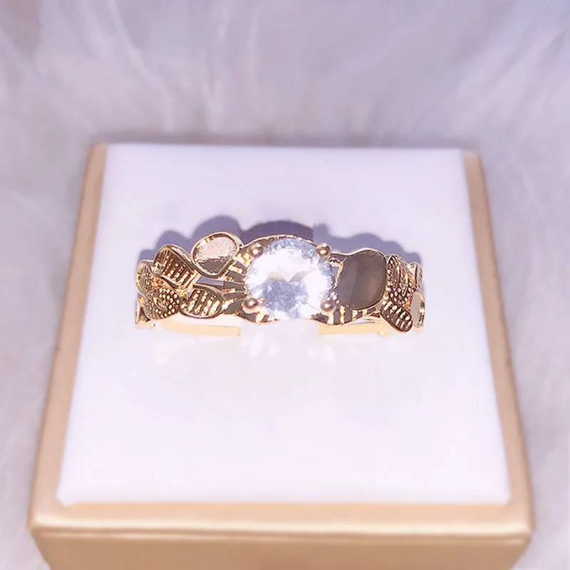 

CHAMSS European Golden Romantic Couple Ring Simple Female Wedding Ring