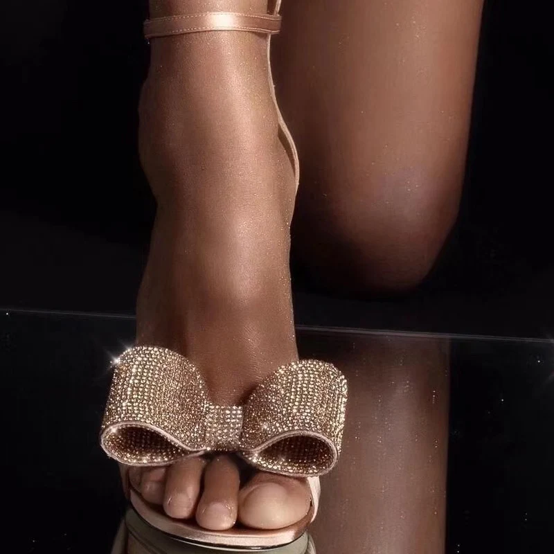 Босоножки Doris женские с ремешками забавные туфли на высоком каблуке красные