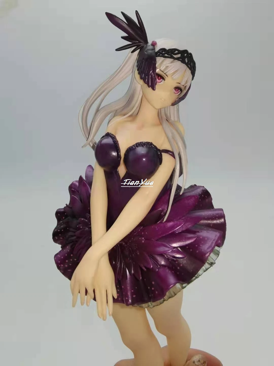 

Alphamax T2 ART GIRLS White Swan Ojto and Black Swan Odile Anime Girls 26CM Figure Model Toys