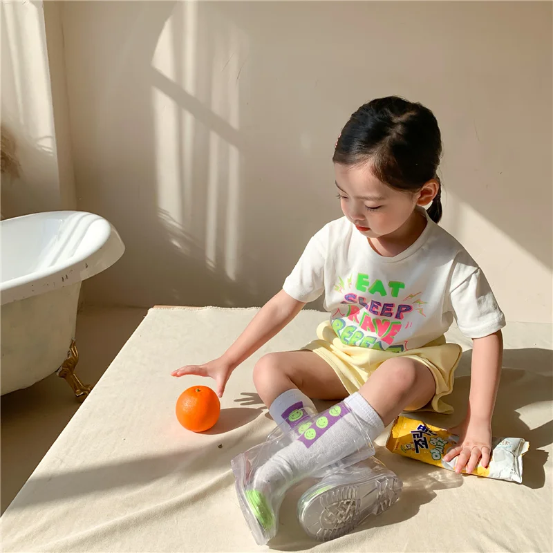 

Summer 2021 boys girls Graffiti Letter printing loose t-shirts Korean style kids children cute short sleeve Tee Tops