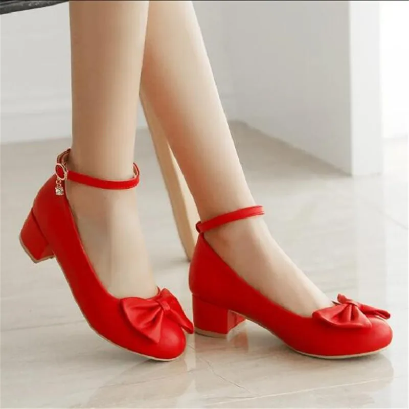 Новинка Детская обувь на высоком каблуке для девочек Цвет белый черный Платье