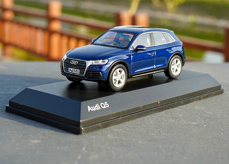 1:43 Q5 AUDI Q5 сплав модель автомобиля статическая Высокая имитационная металлическая модель автомобилей с оригинальной коробкой