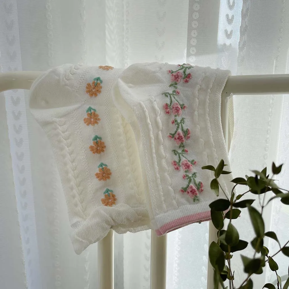 

Spring and Summer White Lace Bubble Three-dimensional Small Floral Socks Female Japan and South Korea Cute Cotton Socks Sexy