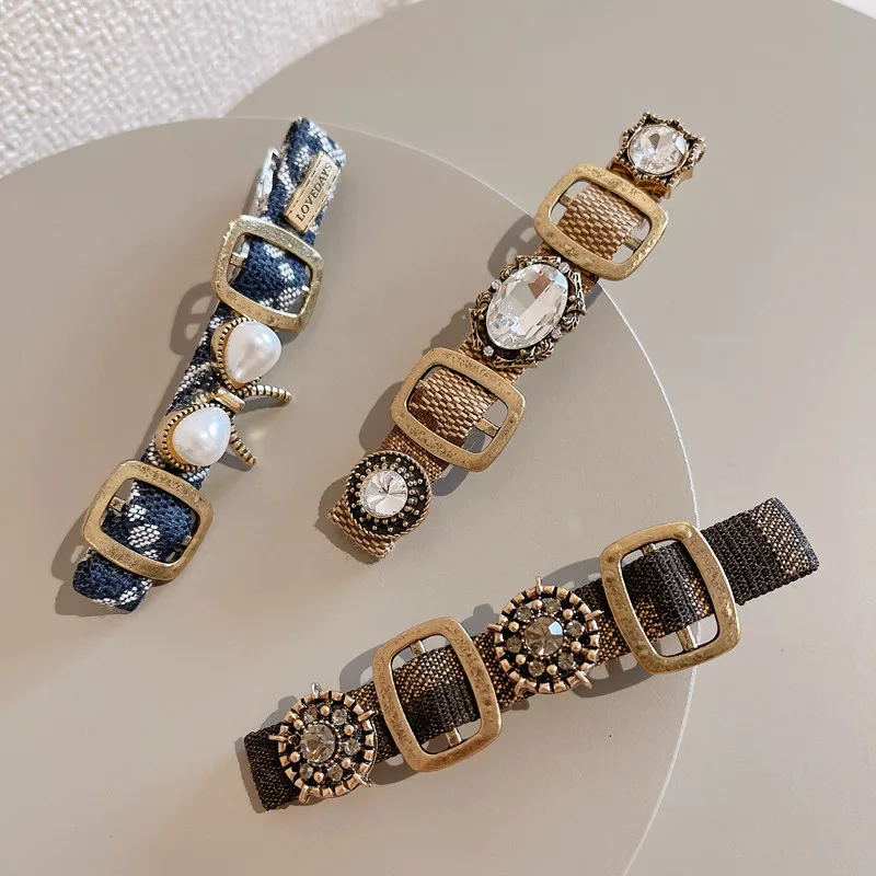 

Новый Ретро Стразы инкрустированный боковой зажим для девочек простой геометрический сплав квадратный зажим для волос головной убор для ж...