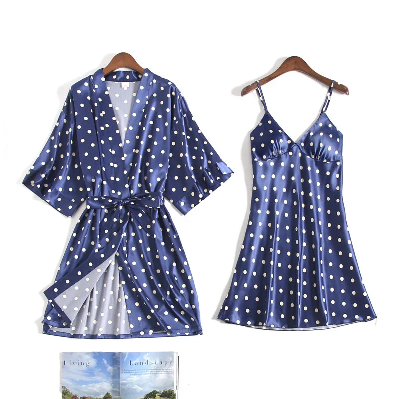 Женский пижамный комплект из 2 х предметов ночная рубашка без рукавов с v образным