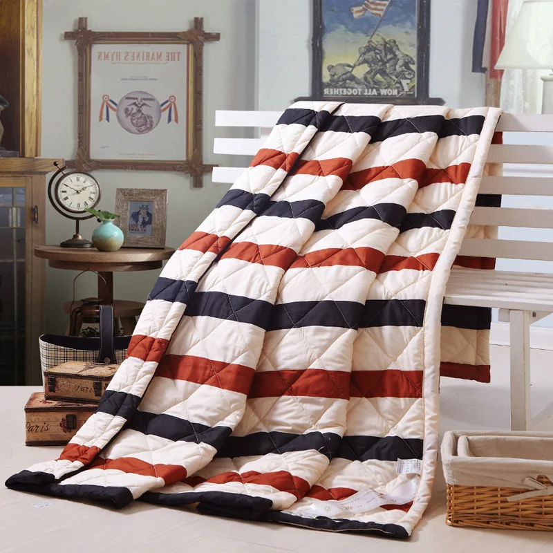 Простое летнее тонкое покрывало на пододеяльник мягкое удобное роскошное одеяло