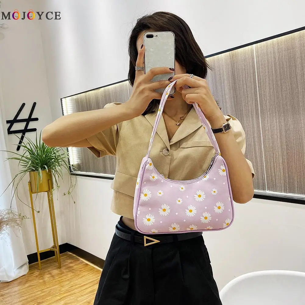 

Chic Simple Flower Women Underarm Shoulder Bag Classic Texture Creative Design Portable Daisy Purse Lady Elegant Handbags