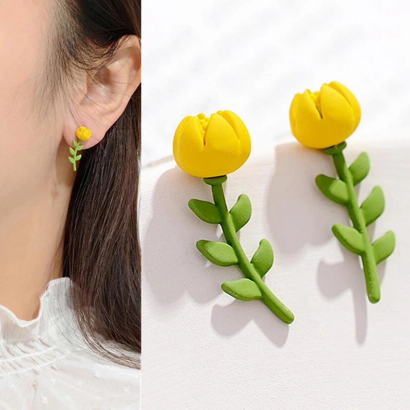 

New 2021 contracted Fresh sweet flowers fashion Women Stud earrings Korean elegant temperament small earrings Jewelry