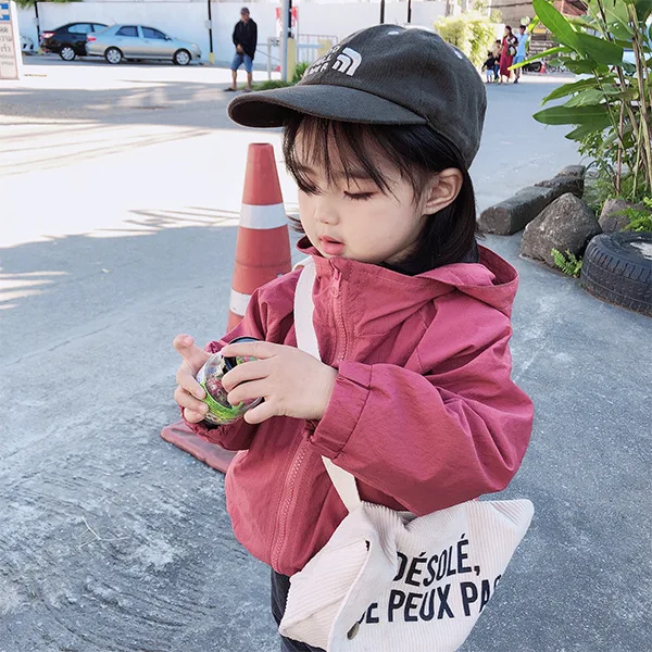 Ветрозащитное пальто с капюшоном в Корейском стиле для мальчиков 3 цвета