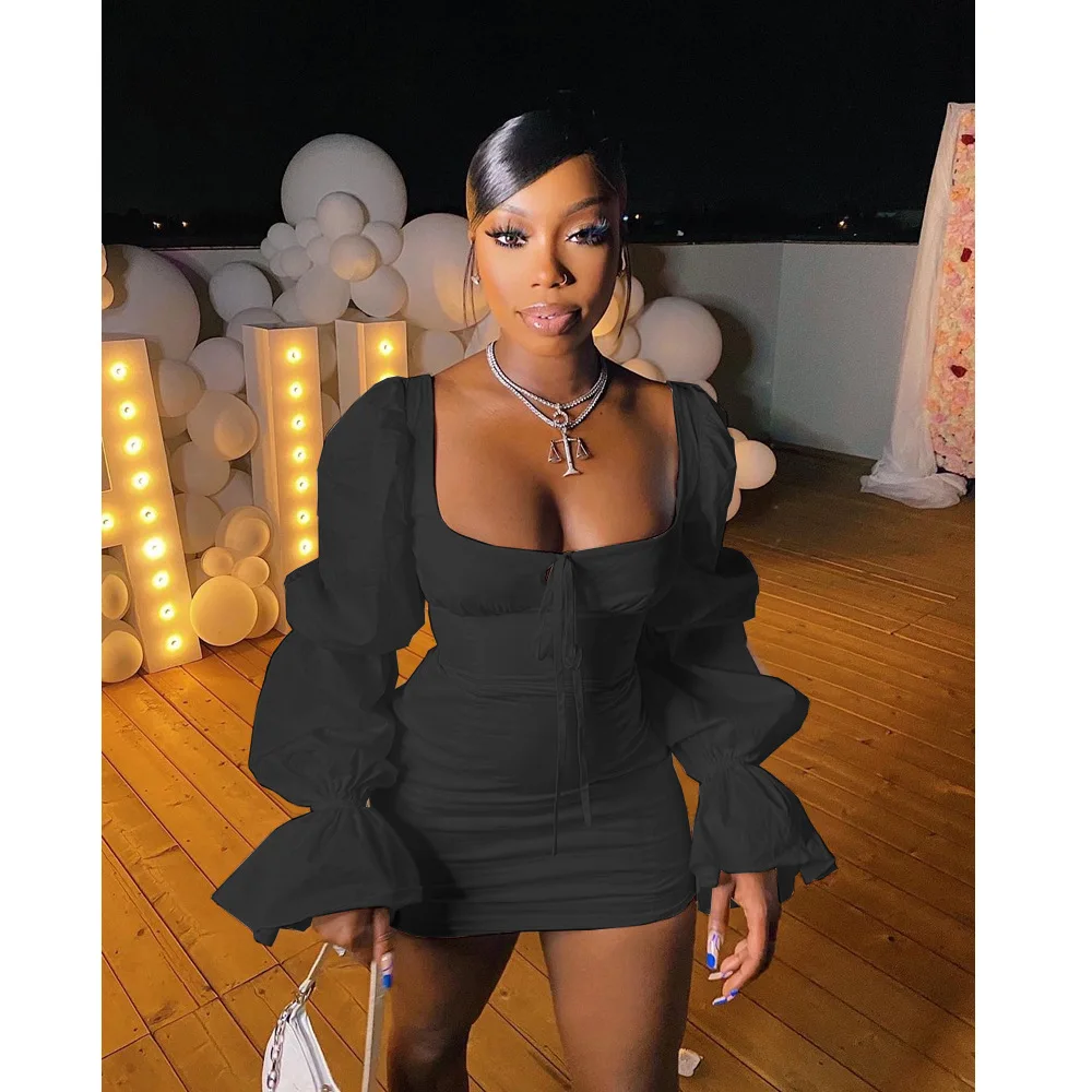 Женское мини-платье с открытой спиной однотонное обтягивающее красное