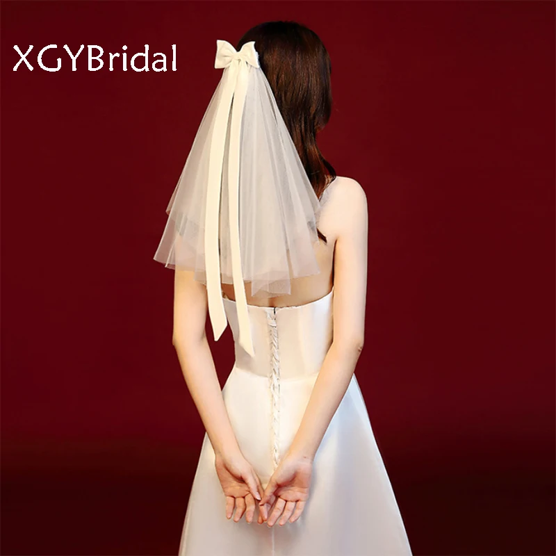 

Свадебная фата, короткая двухслойная с обрезанными краями, с бесплатной расческой, для невесты, свадебный аксессуар цвета слоновой кости