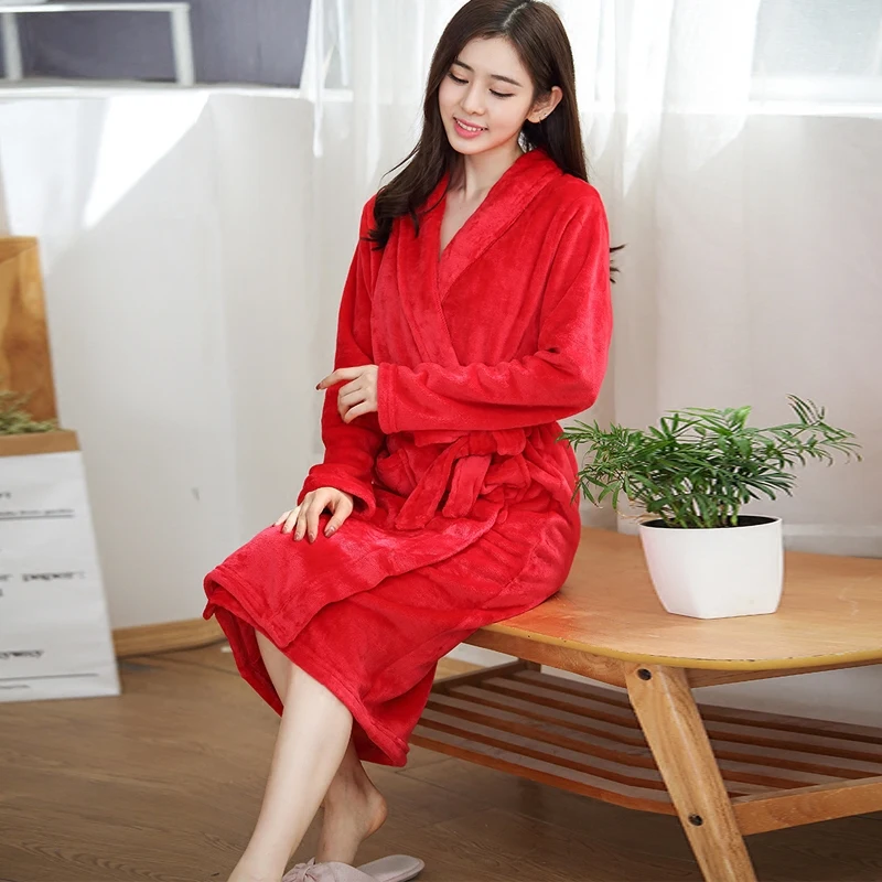 

Solid color elegant Flannel Bathrobe New Fashion Coral Velvet water sucking Nightrobe wedding bride Dressing халаты женские