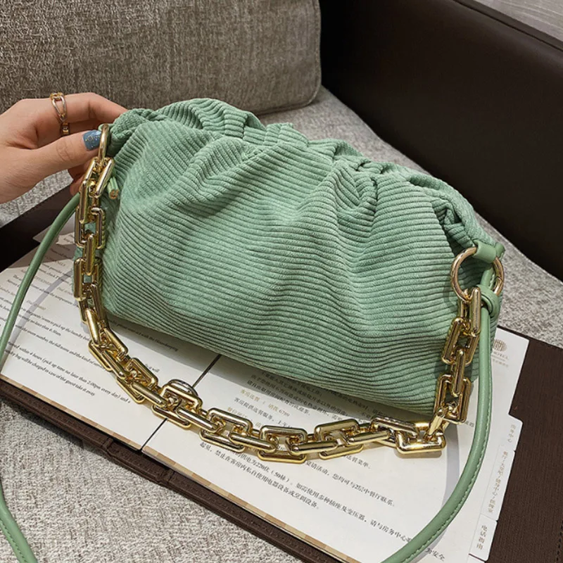 

Luxurious Thick Chain Shoulder Bag 2021 Fashion Cloud Handbag Fashion Underarm Bag Crossbody Bag