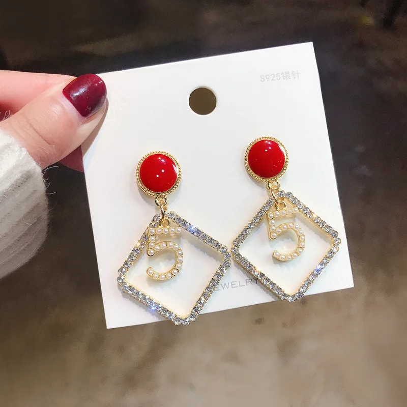 

LATS Korea Geometric Rhinestone Simple Number 5 Earrings for Women New Pearl Dangle Earring 2020 Earings Brincos Fashion Jewelry