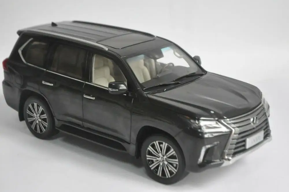 Модель литая в масштабе 1:18 для Lexus LX570 2019 черный Внедорожник игрушечный