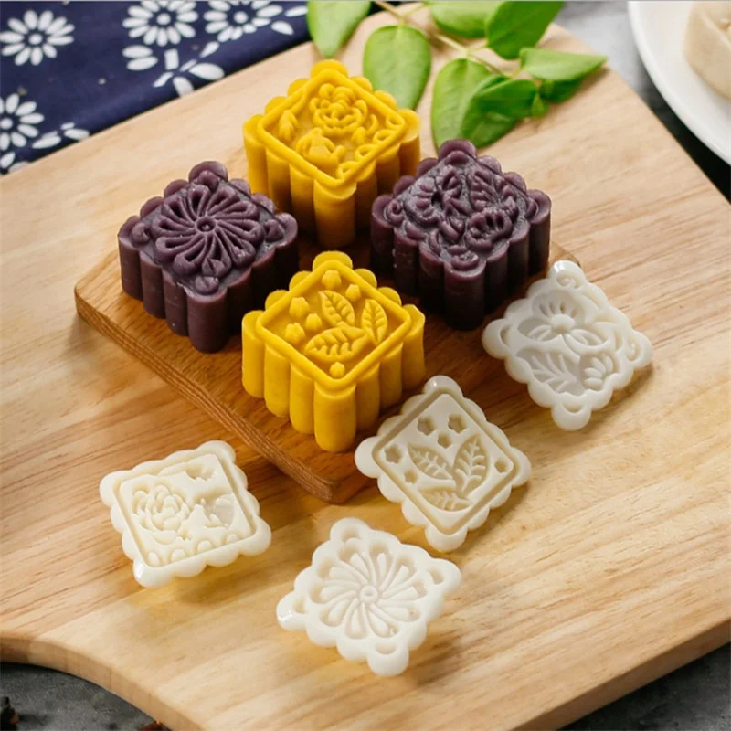 50-100g Plastic Moon Cake Molds Cookie Cutters With Stamps Chocolate / Press Cookies |