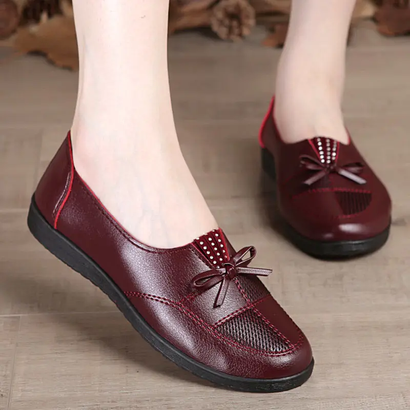 

Femme black leather loafers womens slip-on flats rhinestone vintage shoes female casual flats 2021