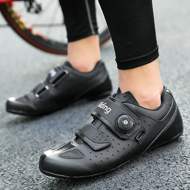 Черная велосипедная обувь Strada Elite - Quick Lace Style дорожная светильник Кая дышащая |