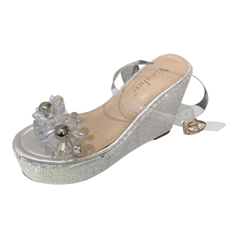 Розовые босоножки летние женские из ПВХ на прозрачном каблуке со стразами