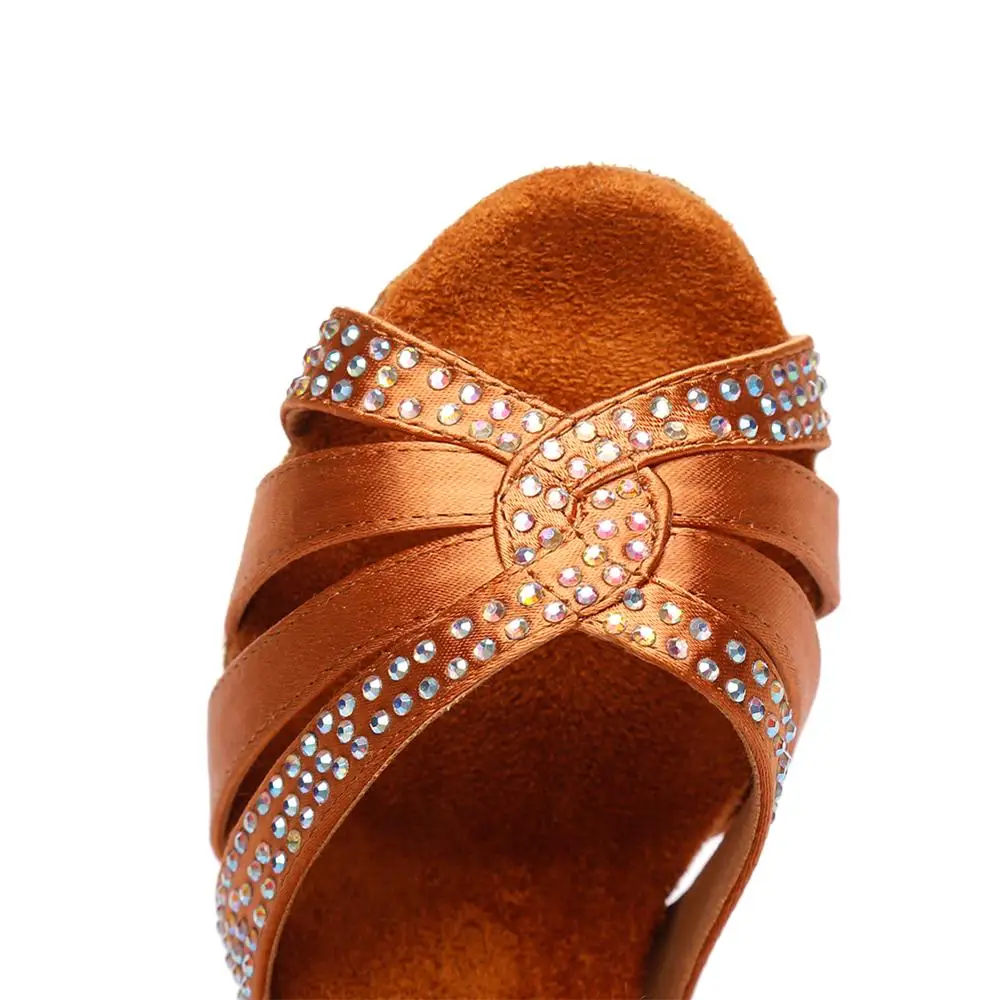 Танцевальная обувь для латинских танцев Новинка Женская танцевальная девушек