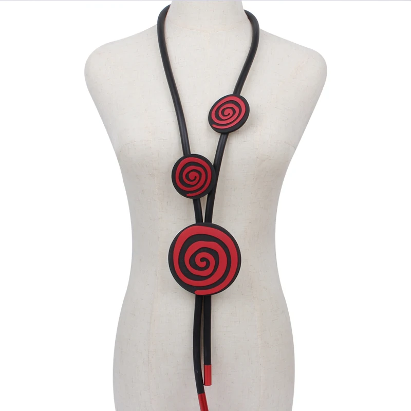 

YD&YDBZ New Whirlpool Shape Statement Necklace For Women Gothic Rubber Red Round Pendant Necklaces Costume Jewelry Sweater Chain