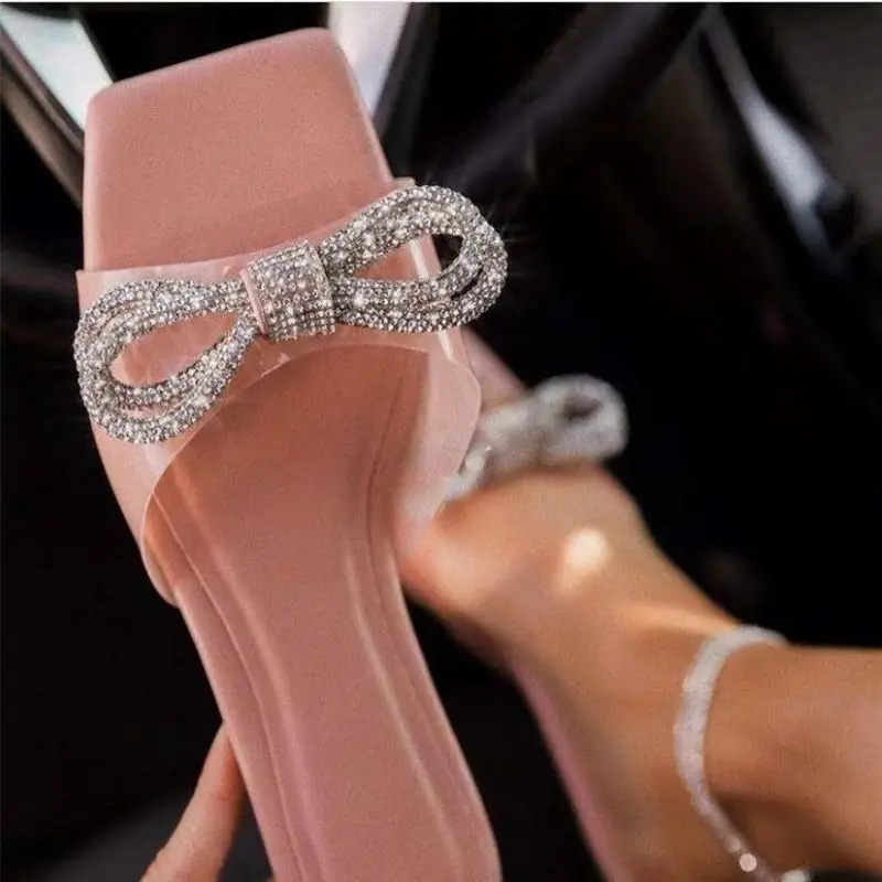 

Summer Snadals Women Diamonds Bow Transparent PVC Sandals Ladies Flat Slippers Fluorescent Open Toe Fashion Female Slides