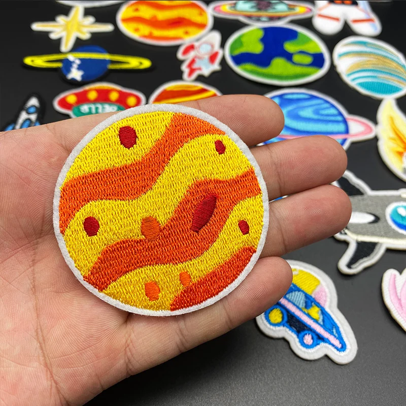 26 шт./лот НЛО астронавт планета парч вышитые термоклейкие нашивки для одежды