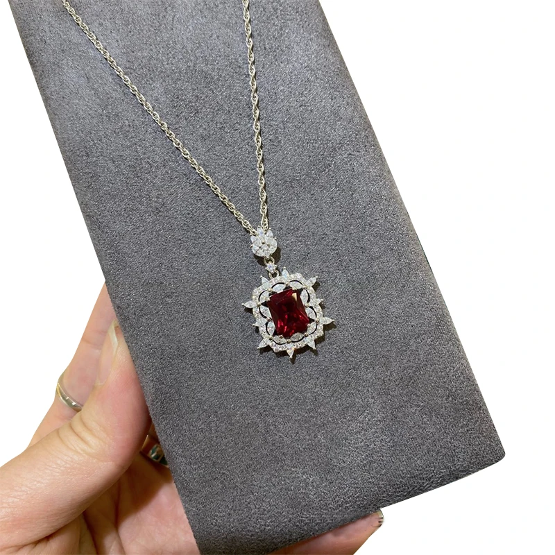 

2021new Silver Neckle Ladies Couple Collarbone Chain Pendant Fashion Choker Jewelry Horse Eye Diamond Pigeon Neckle