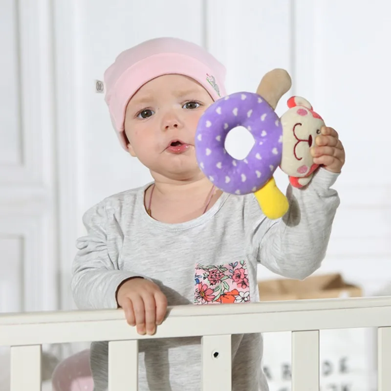 

1PC Baby Kids Rattle Toys Cartoon Animal Plush Hand Bell Baby Stroller Crib Hanging Rattles Infant Baby Toys Gifts