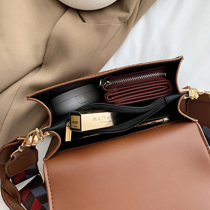 

New all-match 2021 new leather soft messenger bag ladies luxury designer retro shoulder bag shoulder bag ladies messenger bag