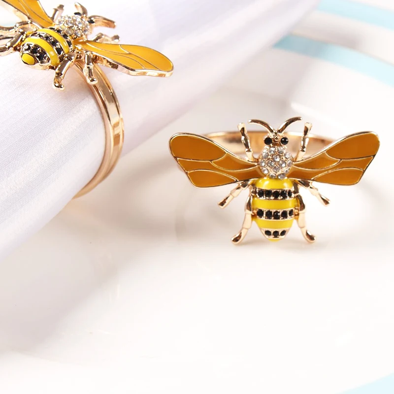 

6PCS Yellow Bee Design Metal Napkin Ring Towel Buckle Bee Napkin Holder Wedding Party Holiday Hotel Table Decoration