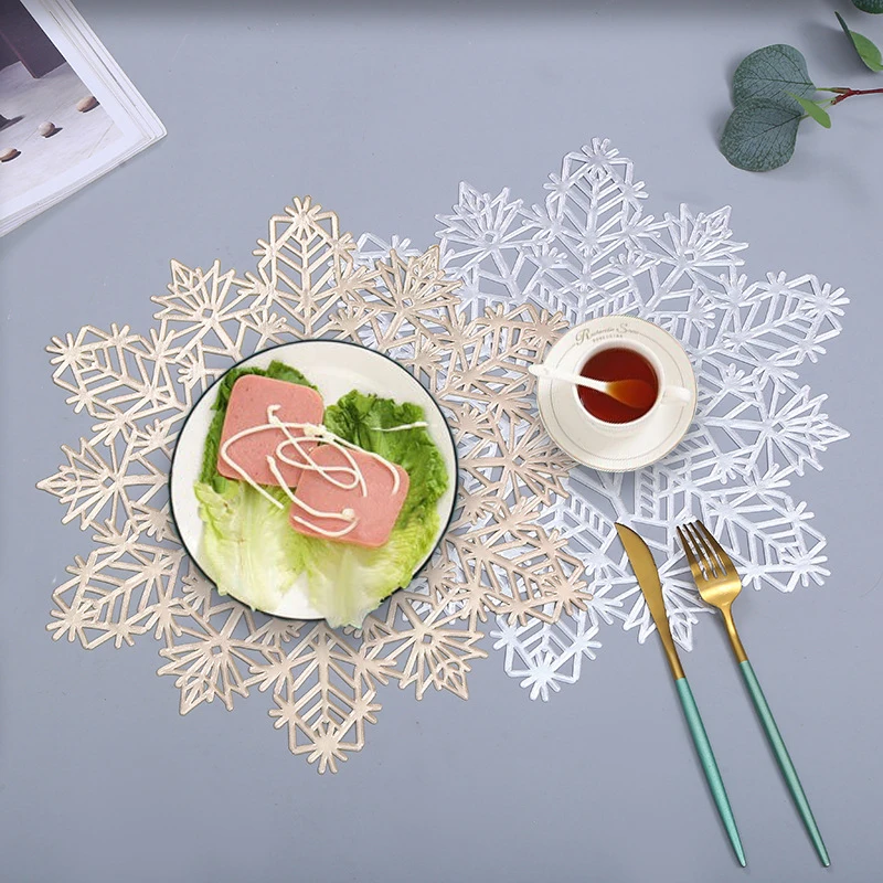

38Cm Christmas Snowflake Placemat,Home Festival Decoration Table Pad,Heat Insulation Steak Plate Mat,Coffee Coaster,Pot Holder.