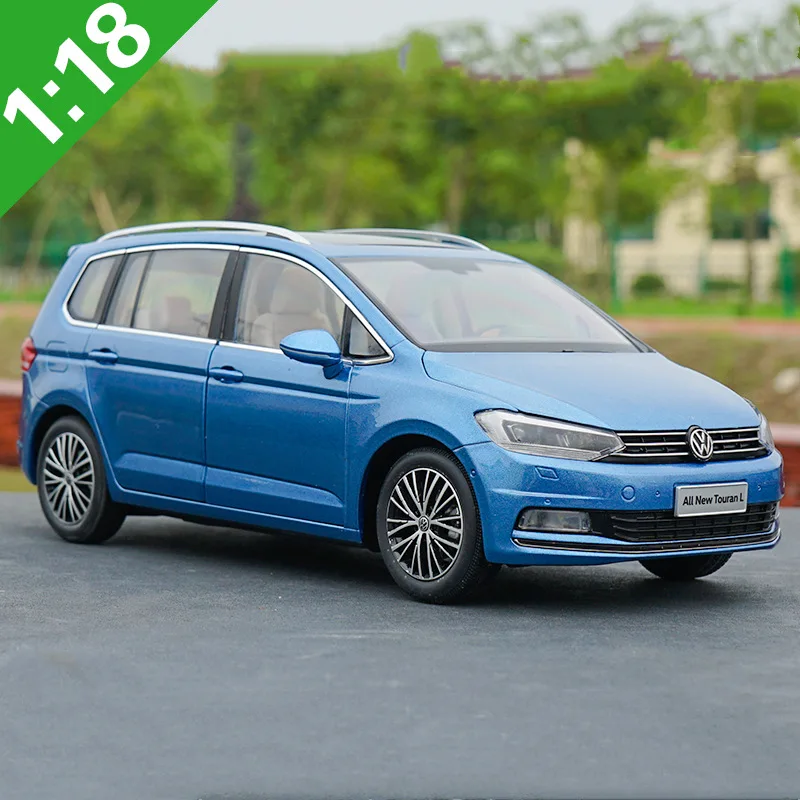 Изысканный подарок 1:18 новая модель Touran L из сплава автомобиля литого под