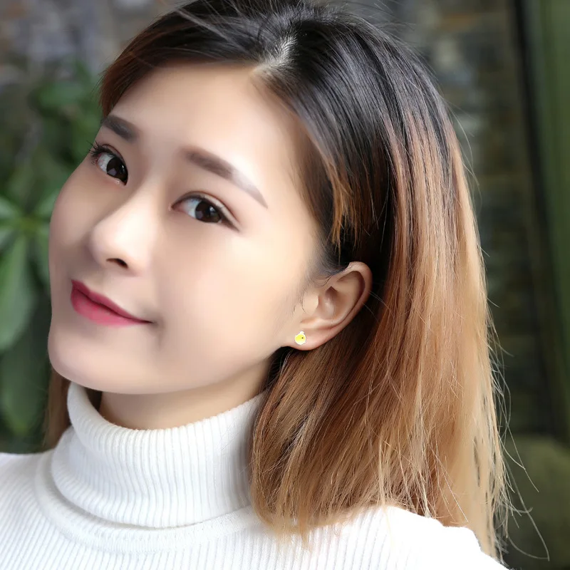 Серьги-гвоздики из серебра 100% пробы с желтой глазурью | Украшения и аксессуары