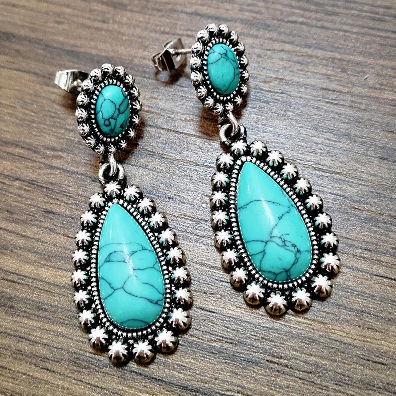 

Elegant Antique Silver Color Green Oval Natural Stone Dangle Earrings for Women Female Party Wholesale Jewelry