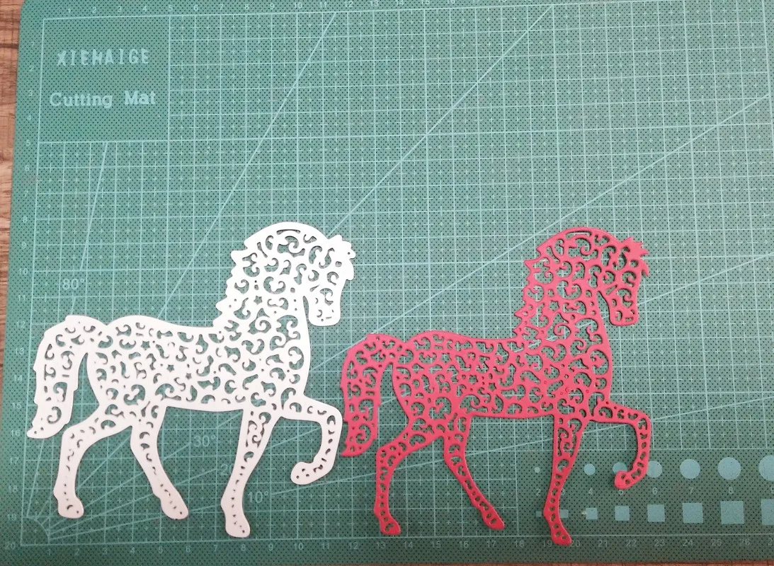 

Craft dies Lace Christmas Horse Metal Cutting Dies DIY Scrapbooking dies cuts Embossing Album Card Making Stencils dies new 2020