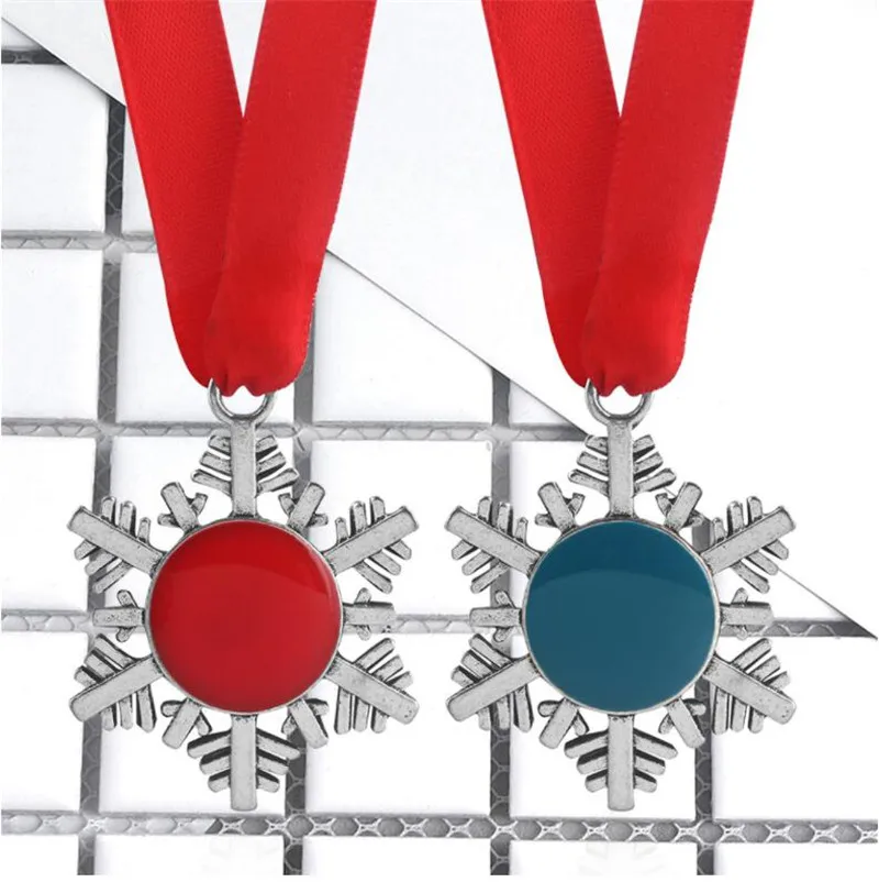 

30pcs/Lot Christmas Magic Santa Key Chain Santa Claus Door Key Ornament with Ribbon Bow for Christmas Decoration