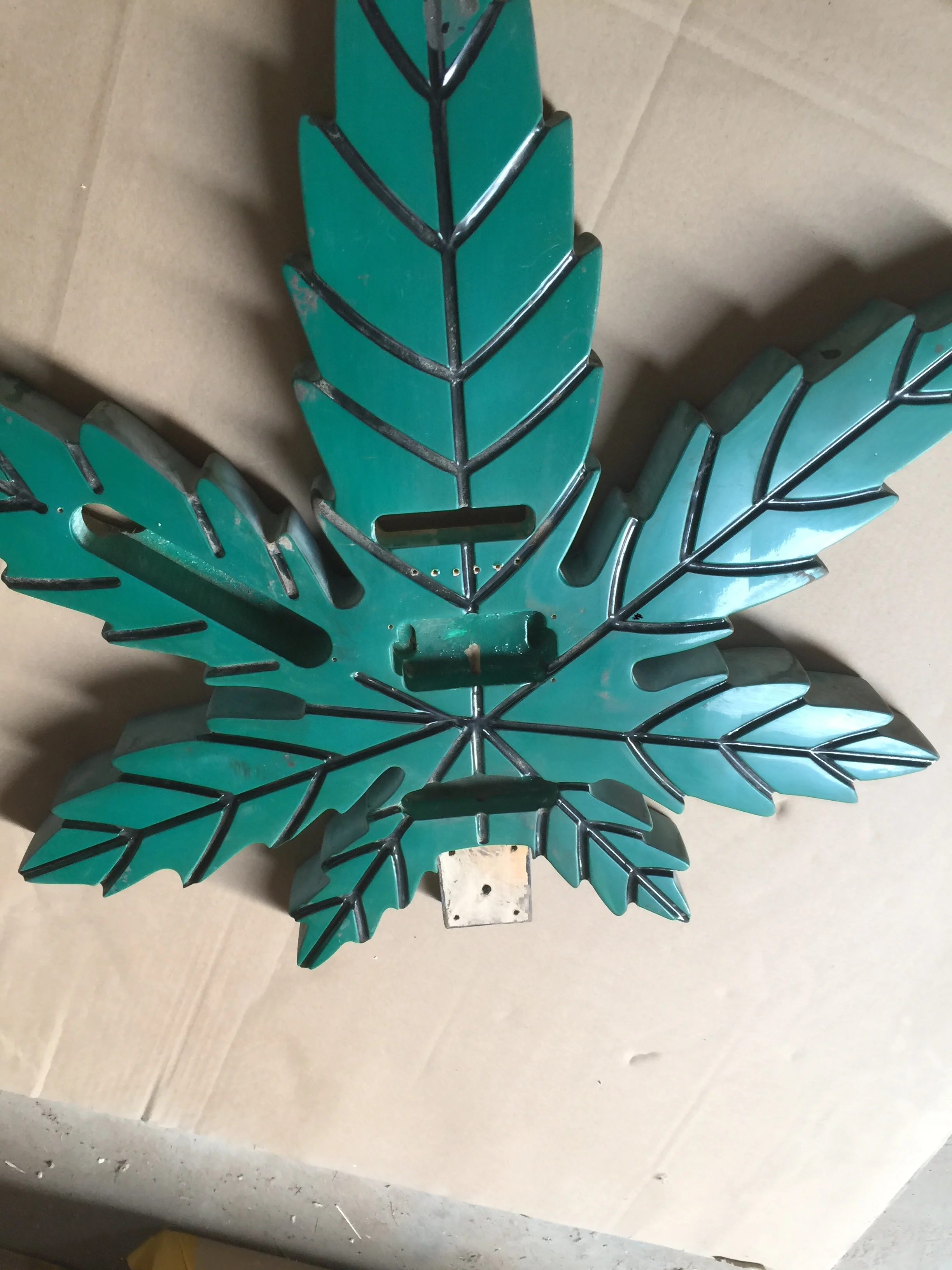 DIY ручной работы форма зеленого листа с тримоло гитары тела | Спорт и развлечения