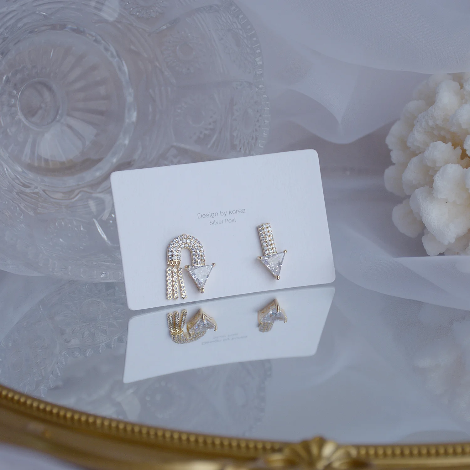 

14k Real Gold Fashion Jewelry Crystal Arrow Exquisite Shiny Stud Earrings for Woman Holiday Party Elegant Zircon Earring