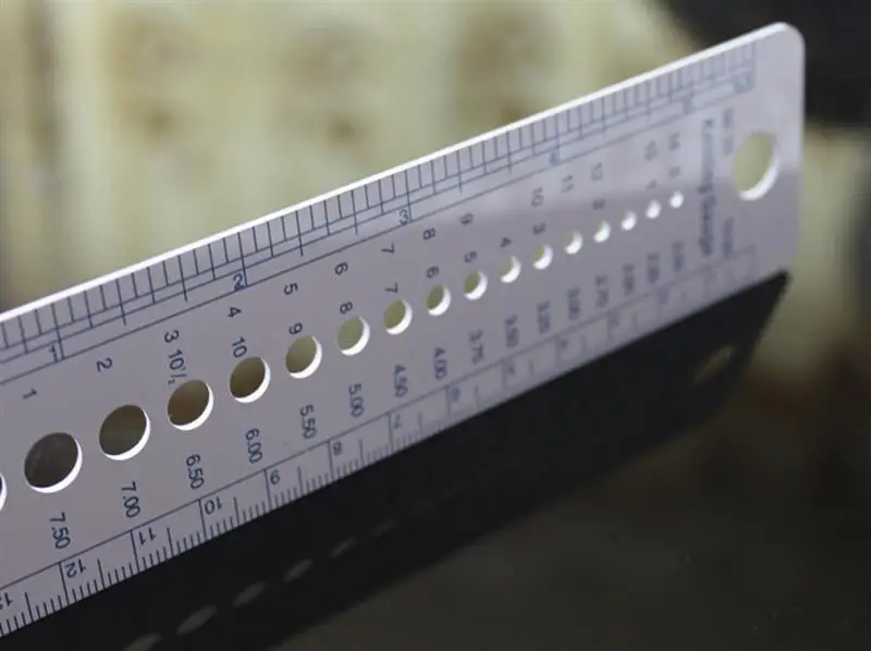 

Knitting Tool Needle Gauge Inch Sewing Ruler 2-10mm Size Measuring Accessories Metal Ruler Tool Precision Measuring Tool