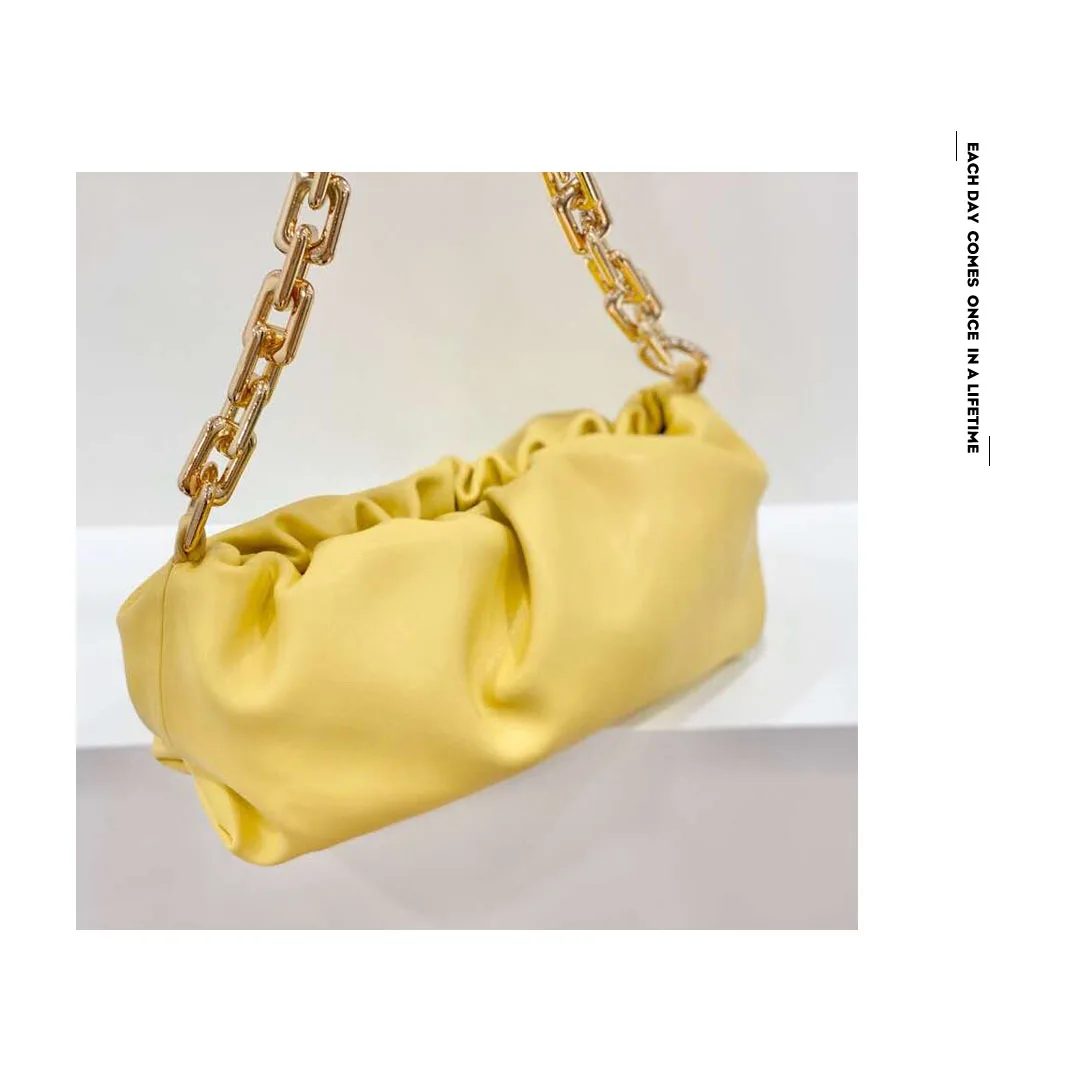 

Cloud Bag Decoration Chain Bag with Accessories, Hand-held Short Shoulder Strap, Hand-carrying Thick Bag Accessories, No Fading